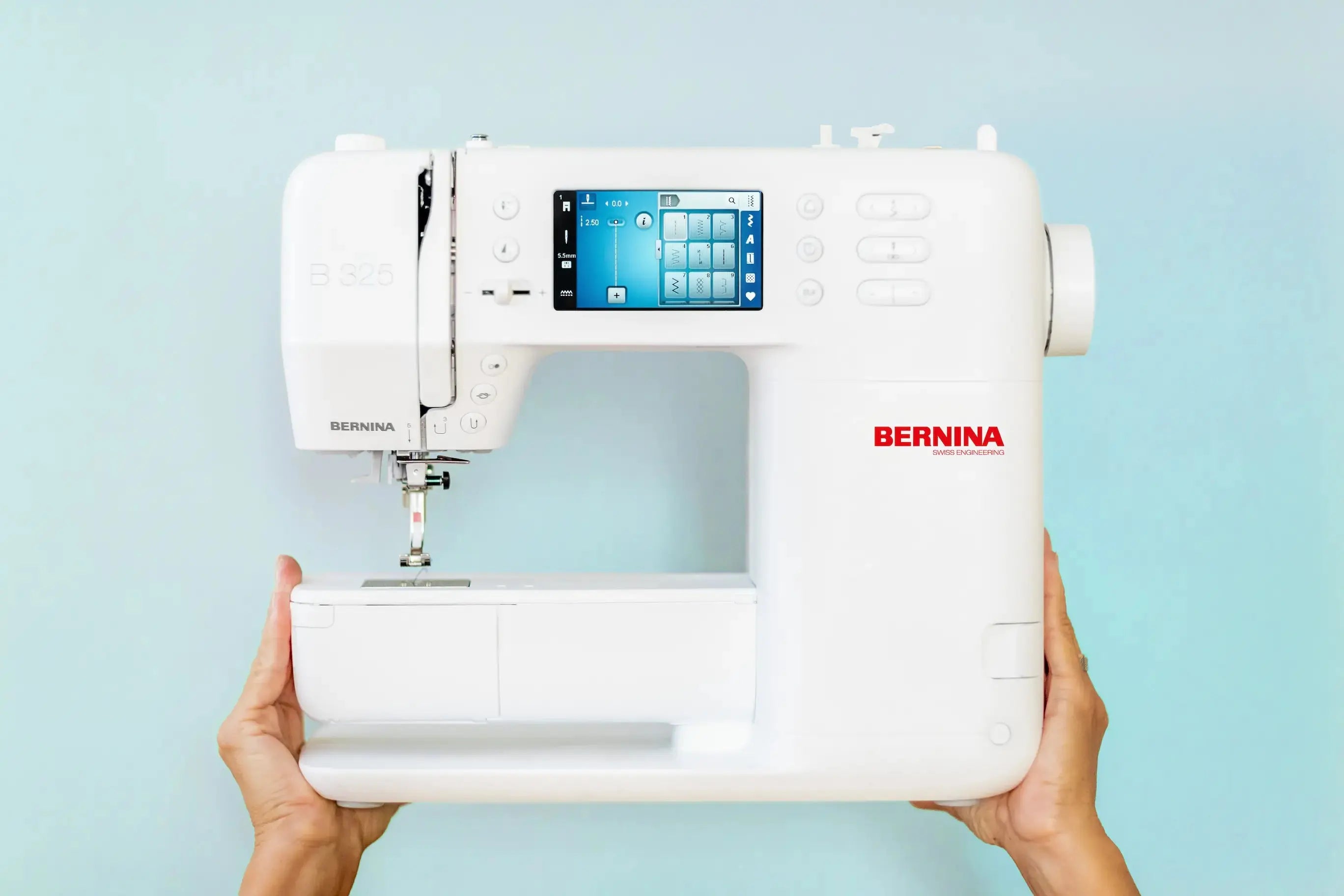 Bernina 325 – Machine à coudre – en utilisation | Bernina Addict
