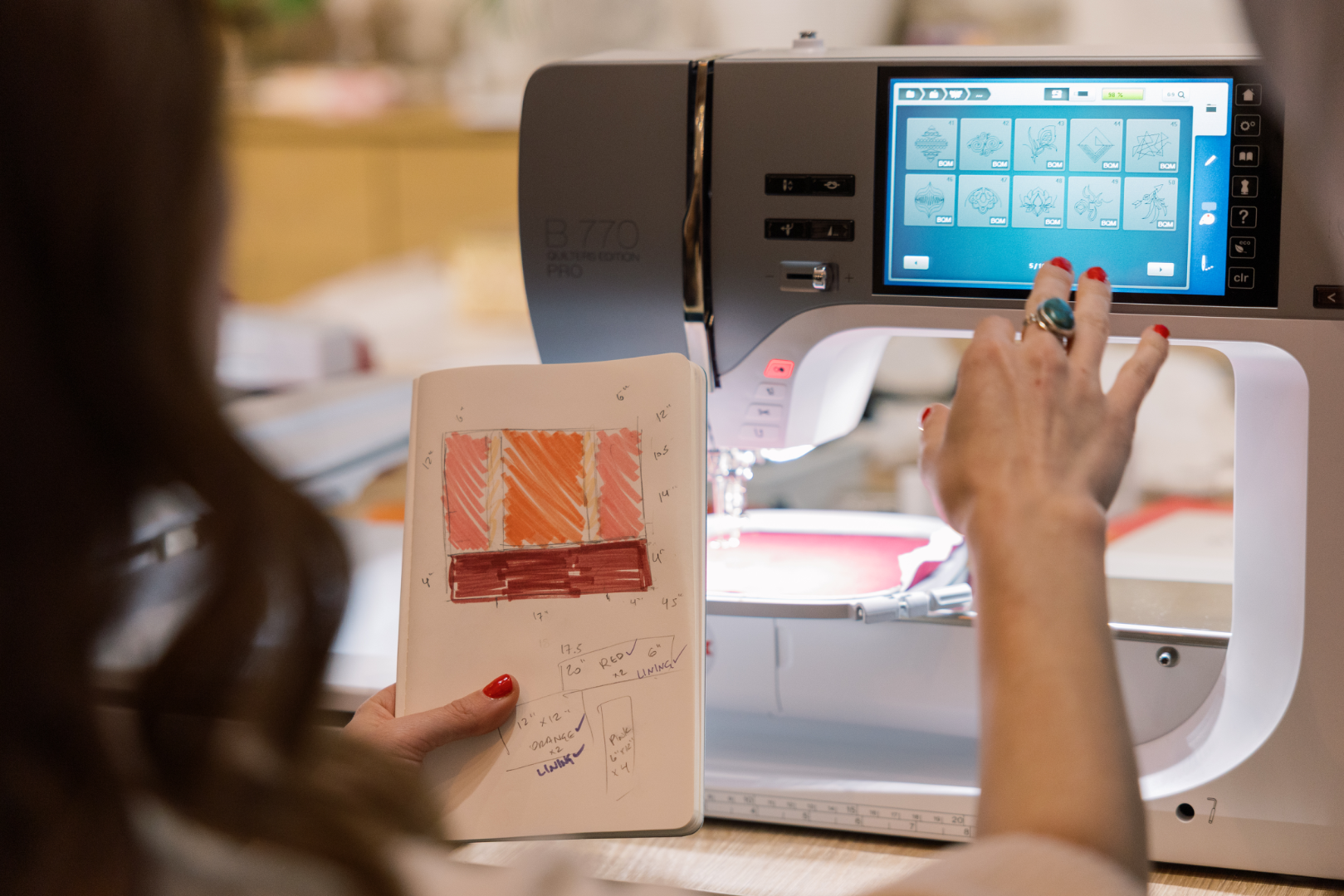 BERNINA 770 QE PRO – machine à quilter et broder haut de gamme avec Jess