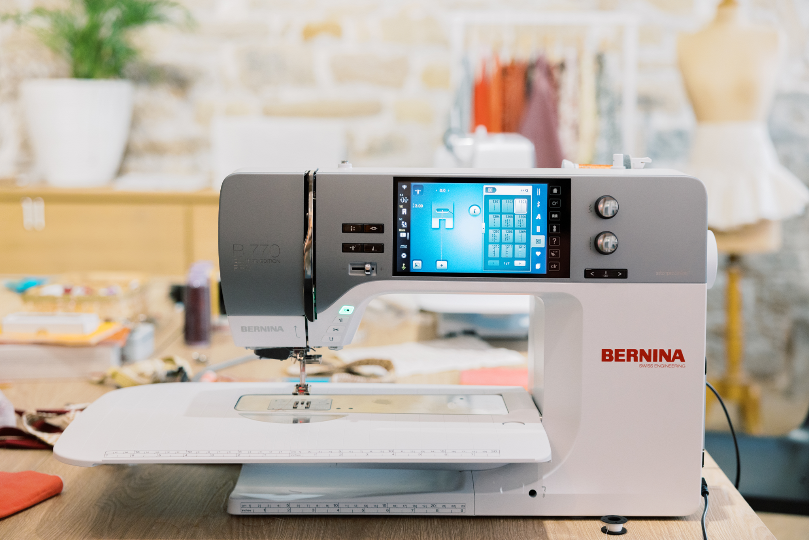 BERNINA 770 QE PRO – quilting mouvement libre BSR avec Jess