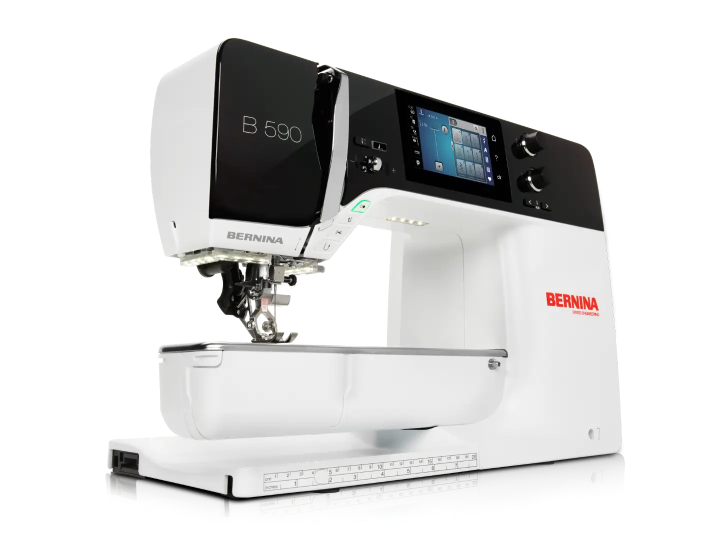 Bernina 590 – Machine à coudre – vue dynamique | Bernina Addict