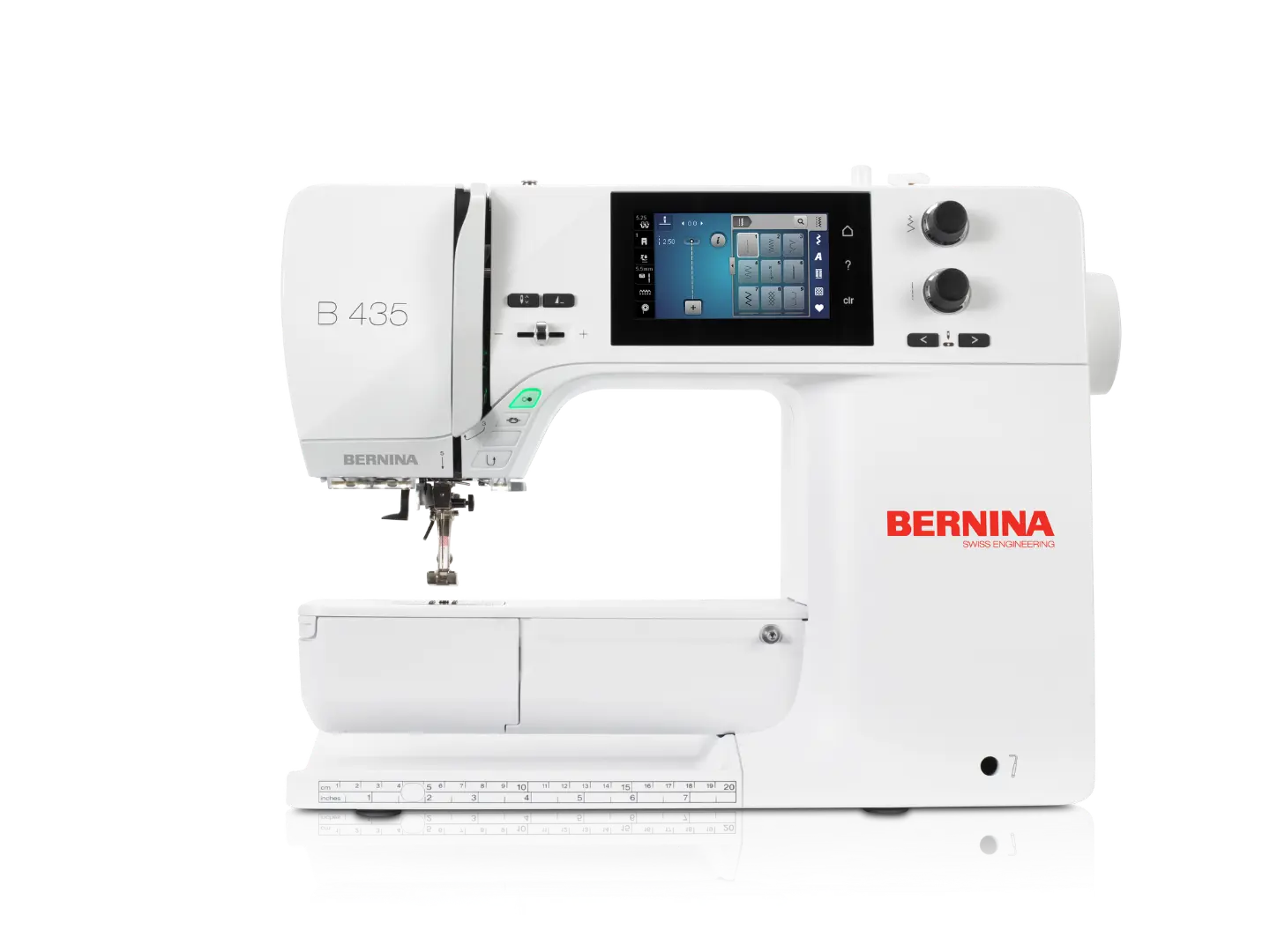 Bernina 435 – Machine à coudre – vue de face | Bernina Addict