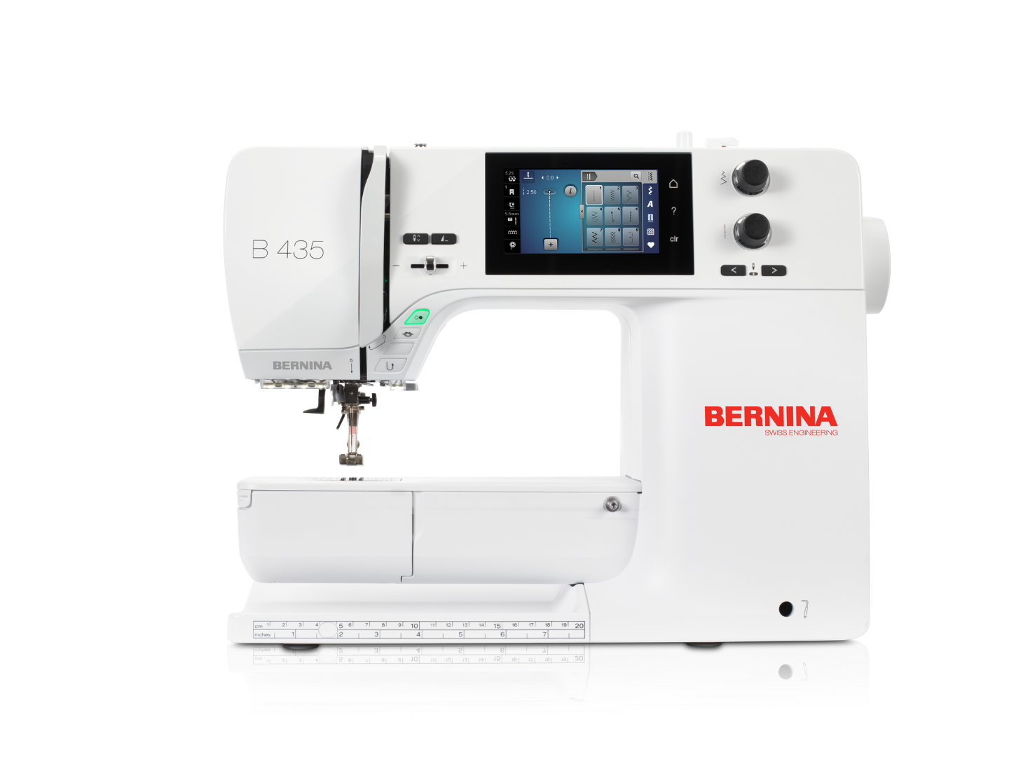 BERNINA 435 de face – machine à coudre Série 4 avec points décoratifs