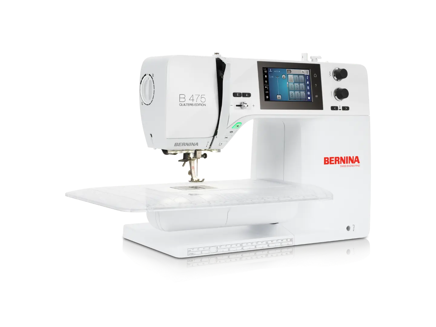 Bernina 475 QE – Machine à quilter – vue atelier – avec table rallonge | Bernina Addict