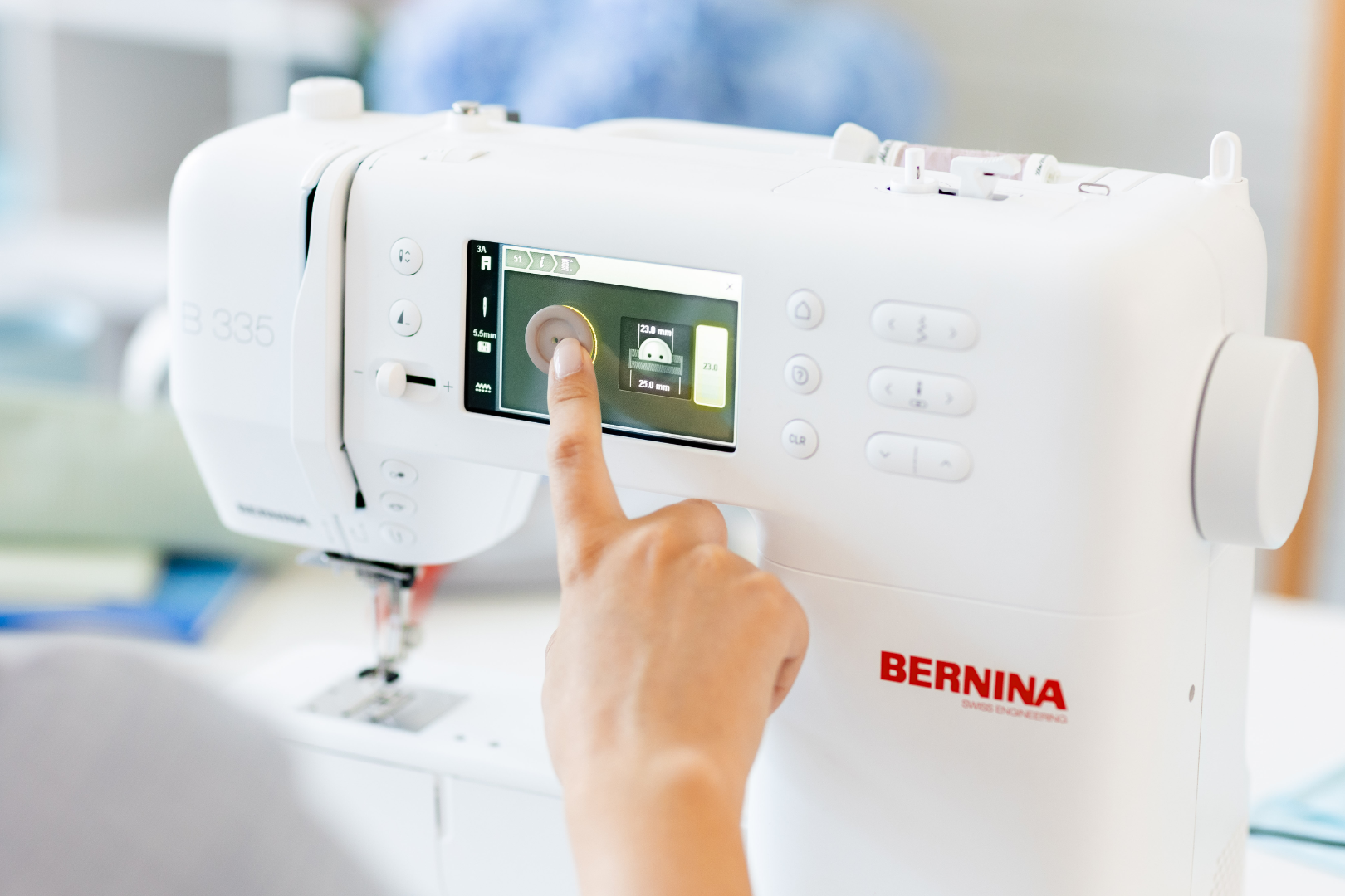 BERNINA 325 – couture d'une pièce structurée en atelier