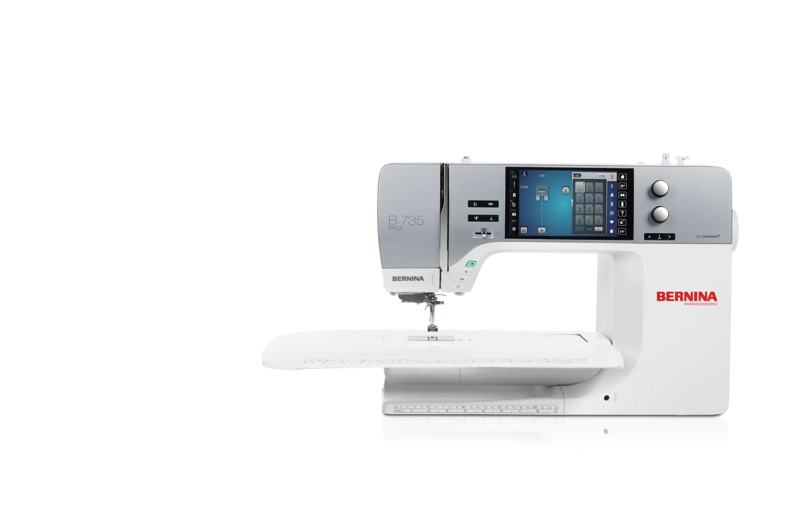 Bernina 735 PRO – Machine à coudre et broder – vue de face – avec table rallonge | Bernina Addict