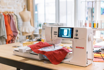 Bernina 700 PRO – Machine à broder – en utilisation | Bernina Addict