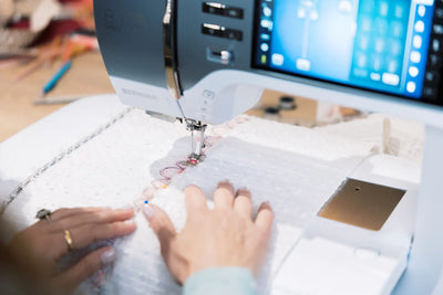 Bernina 735 PRO – Machine à coudre et broder – en utilisation | Bernina Addict