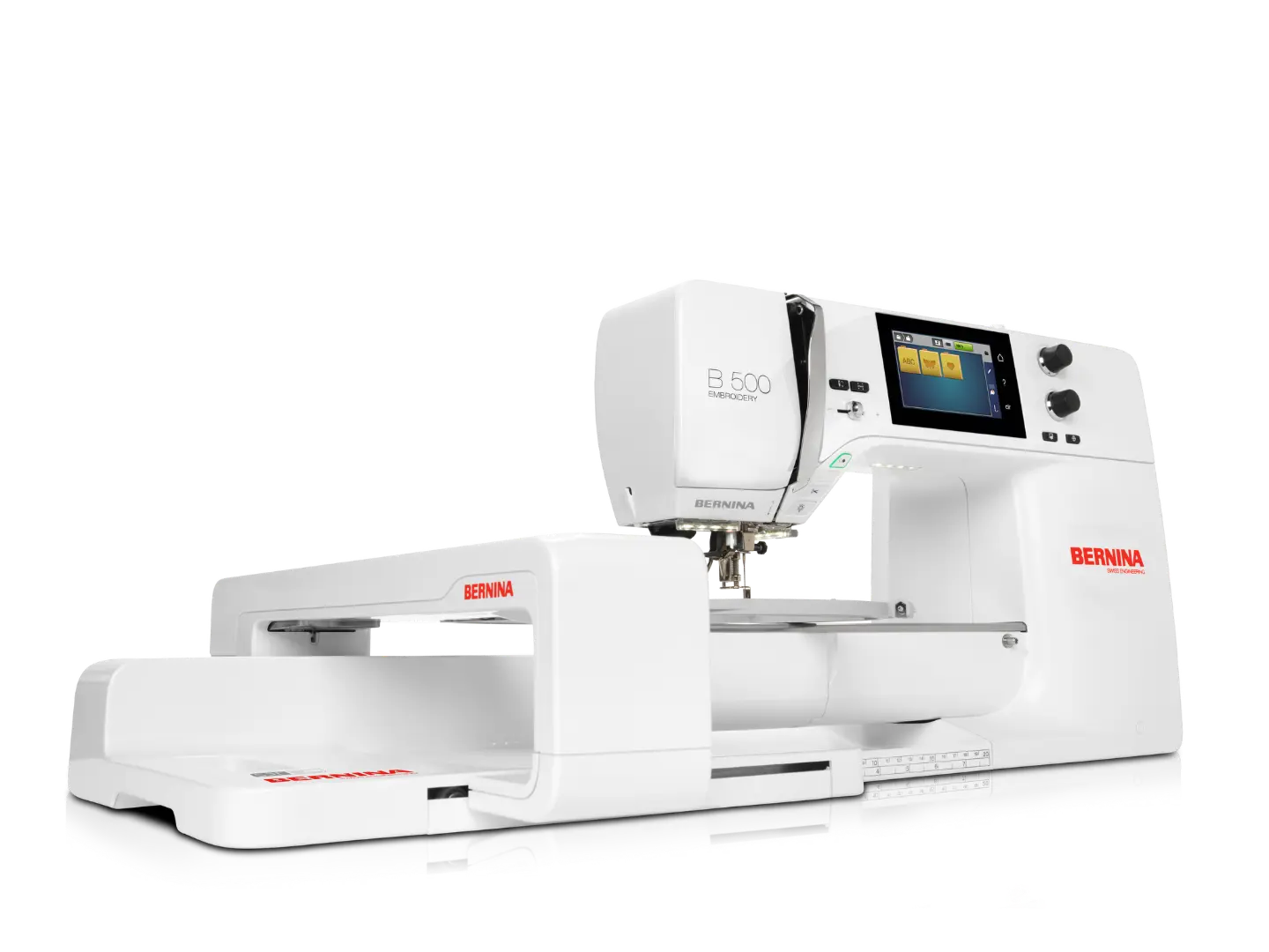 Bernina 500 – Machine à broder – vue dynamique – avec module broderie | Bernina Addict