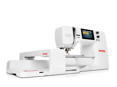 Bernina 500 – Machine à broder – vue dynamique – avec module broderie | Bernina Addict