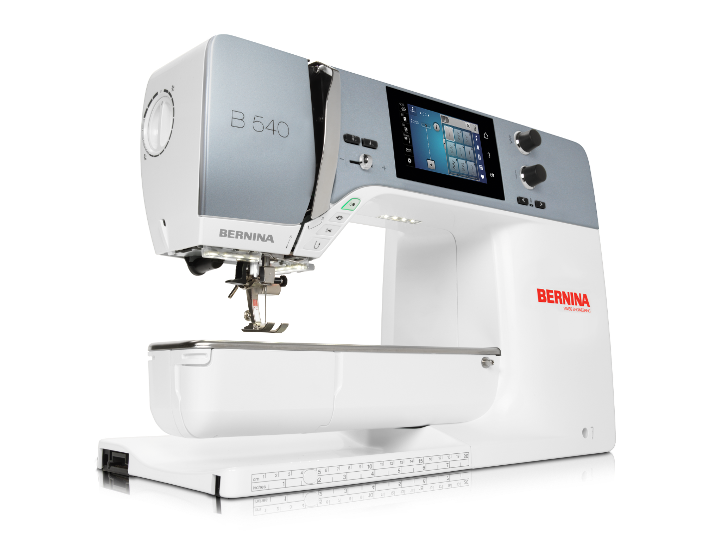 BERNINA 540 avec module broderie SDT – machine à coudre et broder Série 5