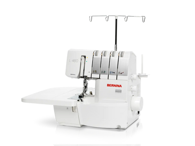 Bernina L 460 – Surjeteuse – vue atelier | Bernina Addict