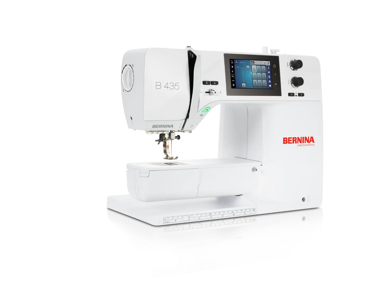Bernina 435 – Machine à coudre – vue atelier | Bernina Addict