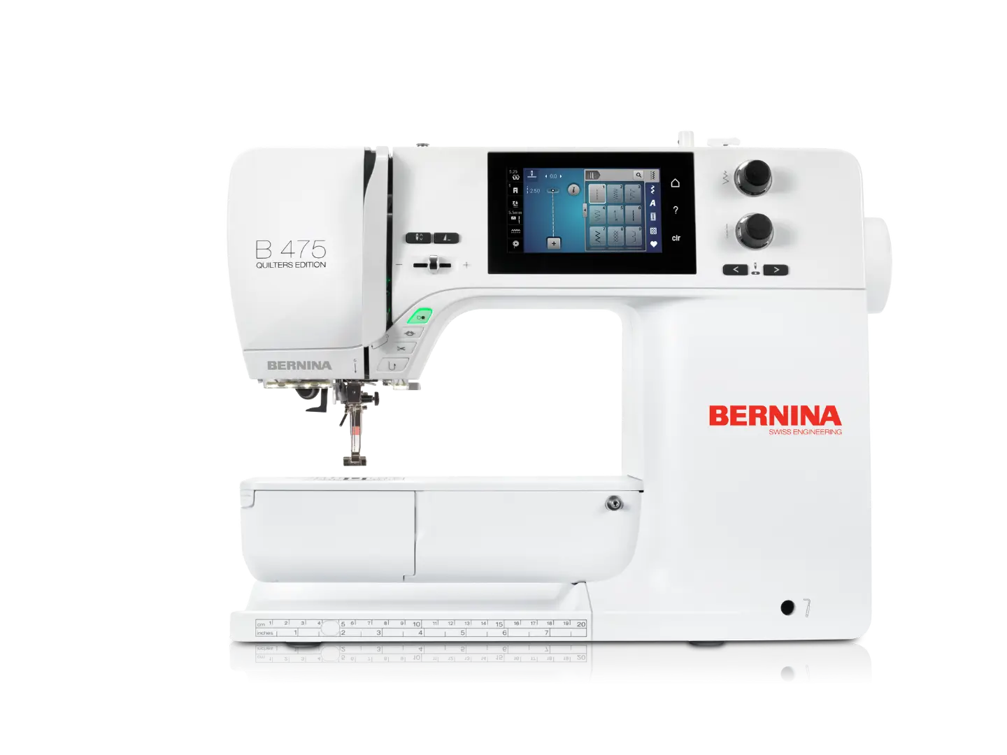 Bernina 475 QE – Machine à quilter – vue de face | Bernina Addict