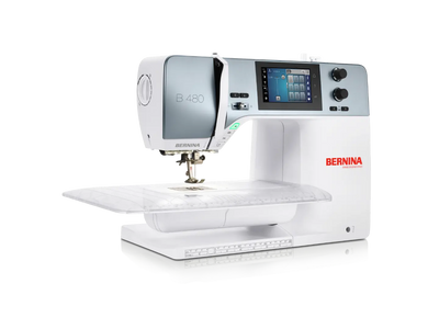 Bernina 480 – Machine à coudre – vue atelier – avec table rallonge | Bernina Addict