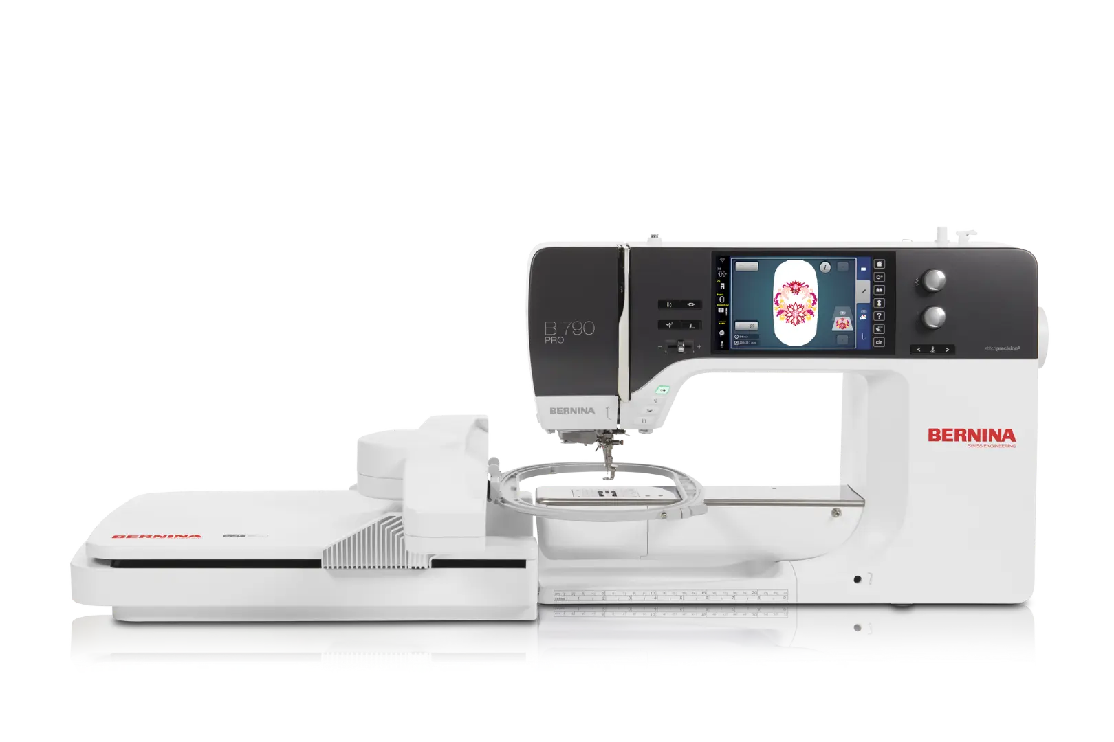 Bernina 790 PRO – Machine à coudre et broder – vue de face | Bernina Addict