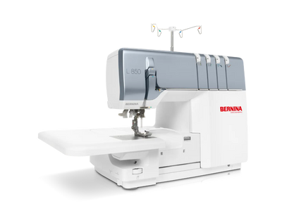 Bernina L 850 – Surjeteuse & Recouvreuse – vue atelier | Bernina Addict