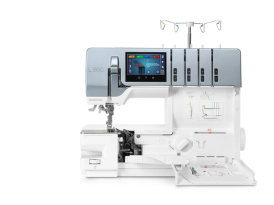 Bernina L 860 – Surjeteuse & Recouvreuse – vue de face – bras libre – couvercle ouvert | Bernina Addict