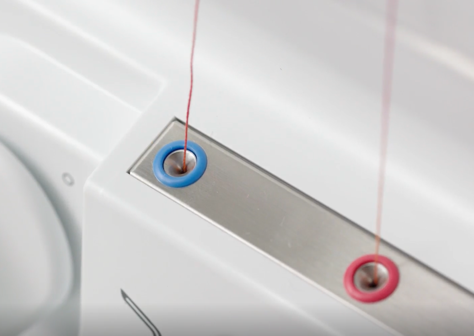 Écran BERNINA L 850 – surjeteuse AirThreader Série L
