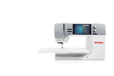 Bernina 735 PRO – Machine à coudre et broder – vue de face – avec table rallonge | Bernina Addict