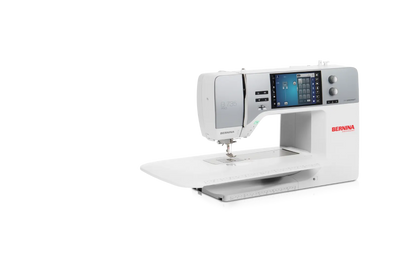 Bernina 735 PRO – Machine à coudre et broder – vue standard – avec table rallonge | Bernina Addict